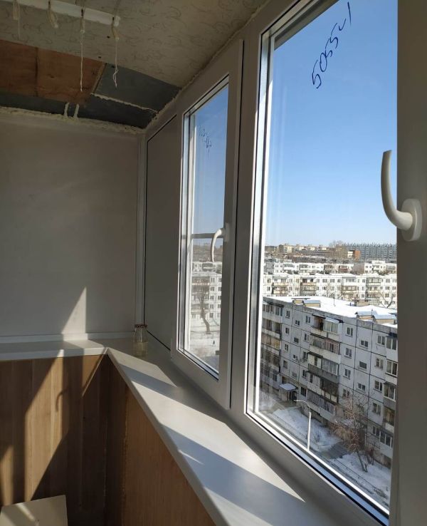 Комплексное остекление и обшивка балкона